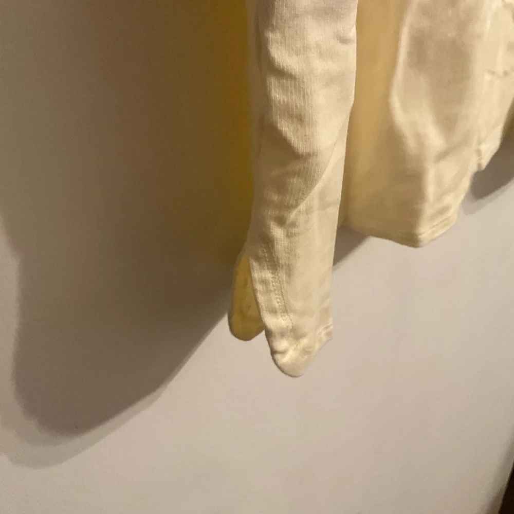 UMGEE  Ombre Scoop Neck 3/4 Sleeve Top - Burgundy to Cream - Picture 7 of 7